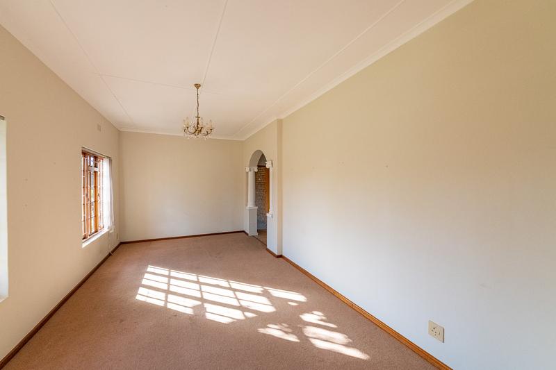 5 Bedroom Property for Sale in Riviersonderend Western Cape